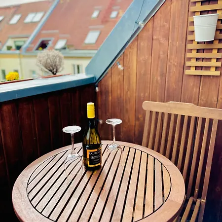 Massive Karli Loft - Over 130 Meters Floor Space - Theater - 4 Private Sleeping Areas - Location In Лейпциг