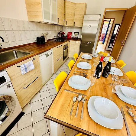 Daire Massive Karli Loft - Over 130 Meters Floor Space - Theater - 4 Private Sleeping Areas - Location In Leipzig