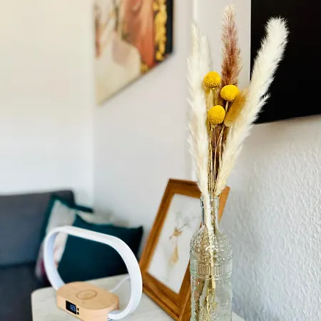 Massive Karli Loft - Over 130 Meters Floor Space - Theater - 4 Private Sleeping Areas - Location In Daire *