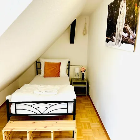 Massive Karli Loft - Over 130 Meters Floor Space - Theater - 4 Private Sleeping Areas - Location In * Lipsko