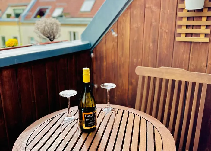 Massive Karli Loft - Over 130 Meters Floor Space - Theater - 4 Private Sleeping Areas - Location In Leipzig