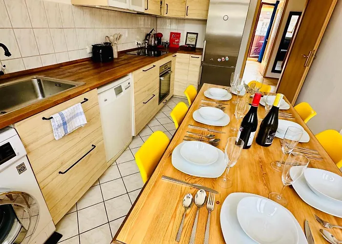 Apartment Massive Karli Loft - Over 130 Meters Floor Space - Theater - 4 Private Sleeping Areas - Location In Leipzig