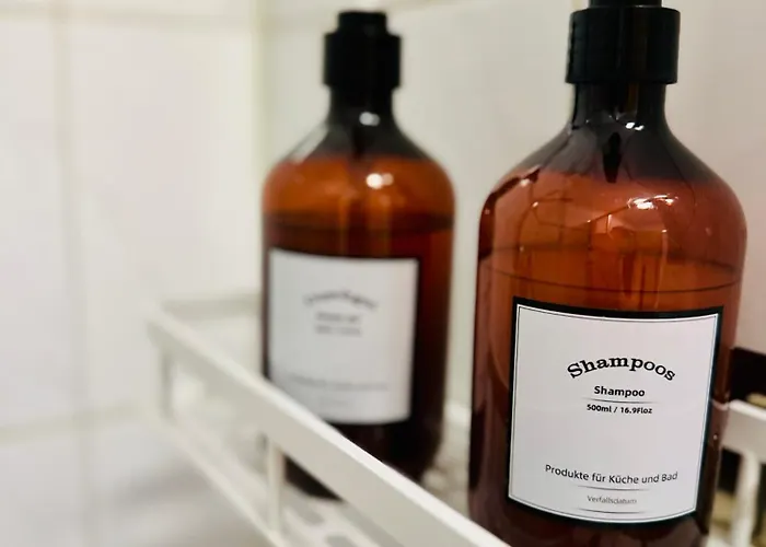 Massive Karli Loft - Over 130 Meters Floor Space - Theater - 4 Private Sleeping Areas - Location In *