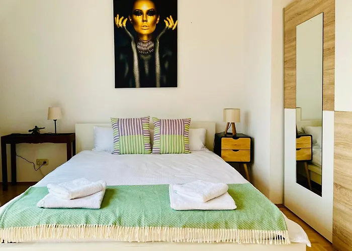 Apartment Massive Karli Loft - Over 130 Meters Floor Space - Theater - 4 Private Sleeping Areas - Location In Leipzig