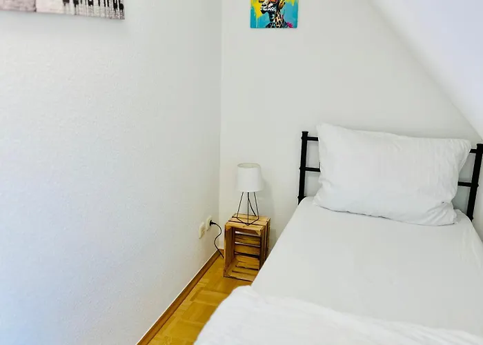 Massive Karli Loft - Over 130 Meters Floor Space - Theater - 4 Private Sleeping Areas - Location In *