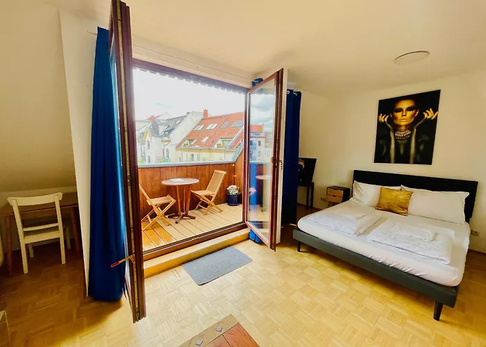 Massive Karli Loft - Over 130 Meters Floor Space - Theater - 4 Private Sleeping Areas - Location In Lägenhet