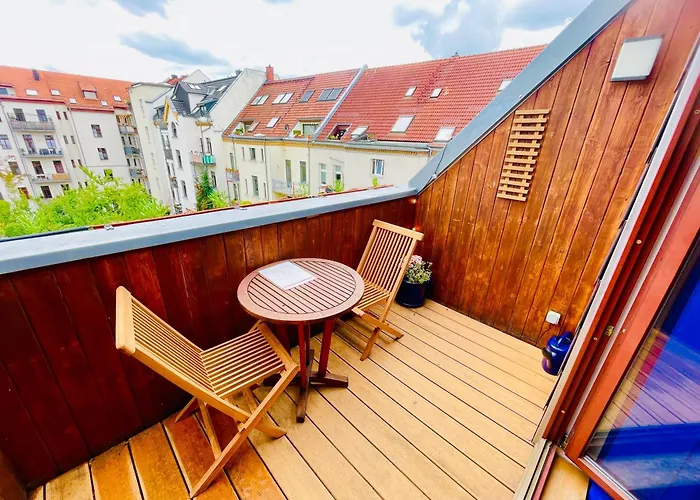 Massive Karli Loft - Over 130 Meters Floor Space - Theater - 4 Private Sleeping Areas - Location In Apartment *